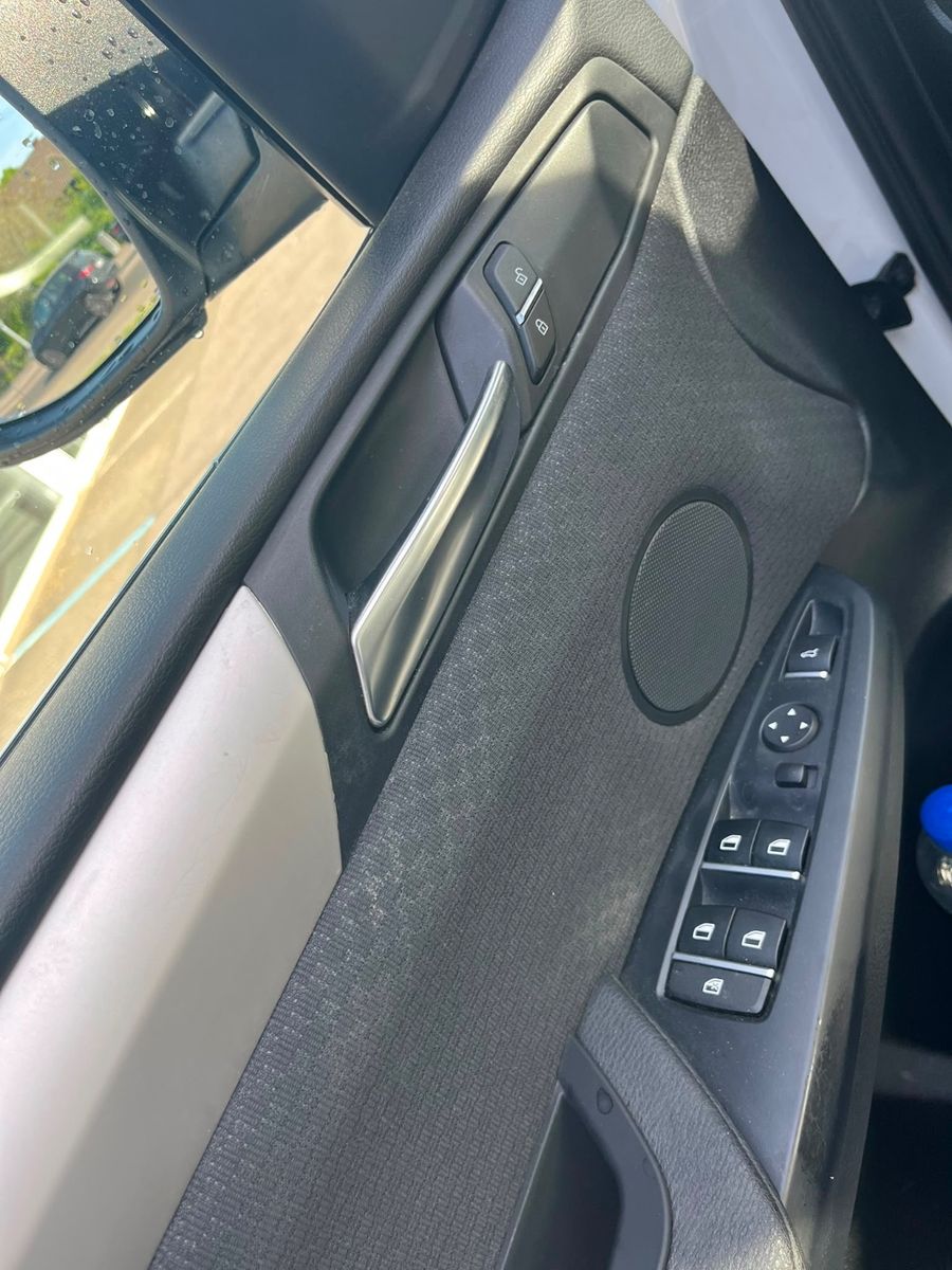 Fahrzeugabbildung BMW X4 xDrive 20 i HUD+Xenon+Schiebedach