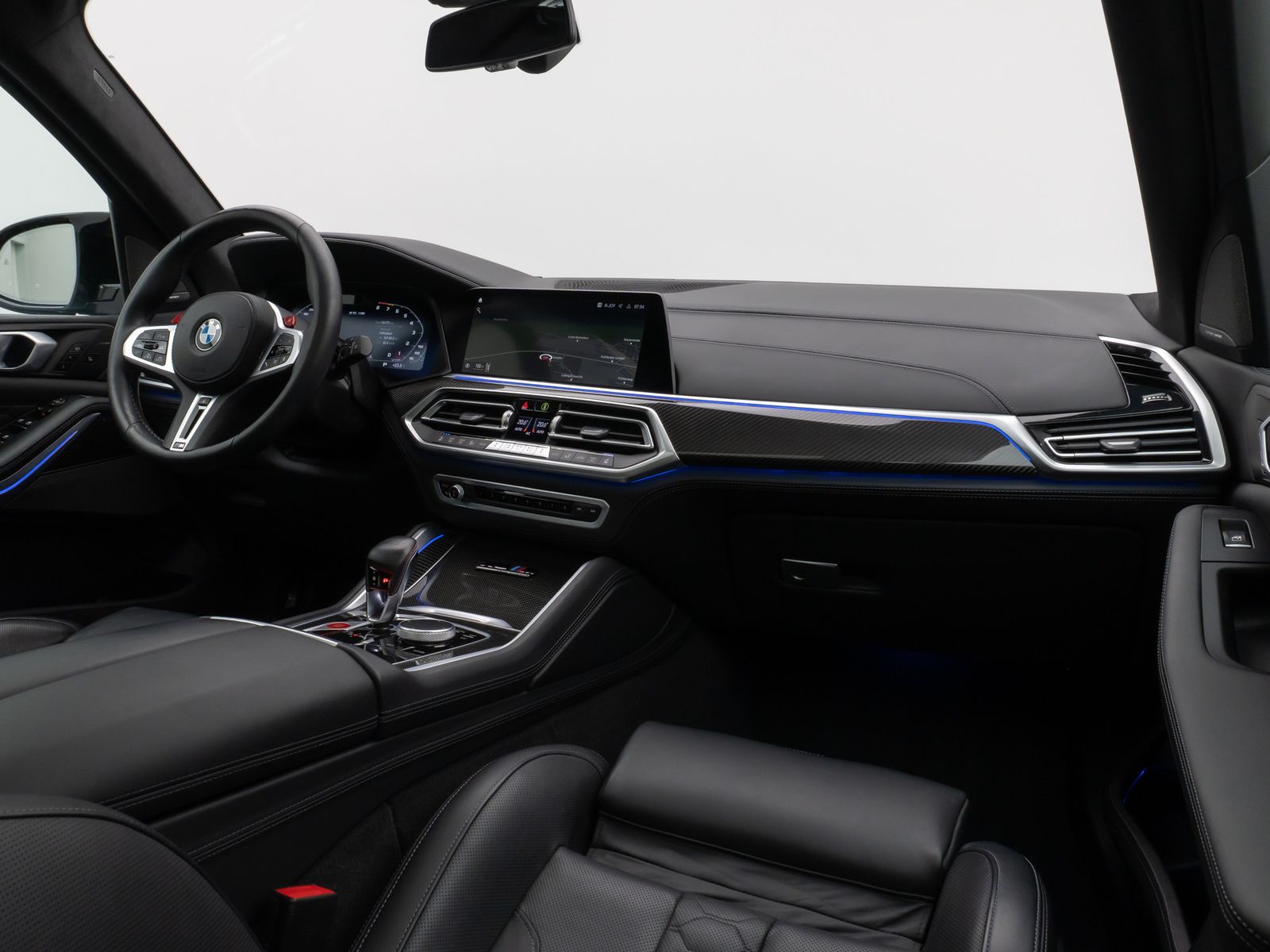 Fahrzeugabbildung BMW X5 M Competition Panorama Laser 360°DAB DisplKey