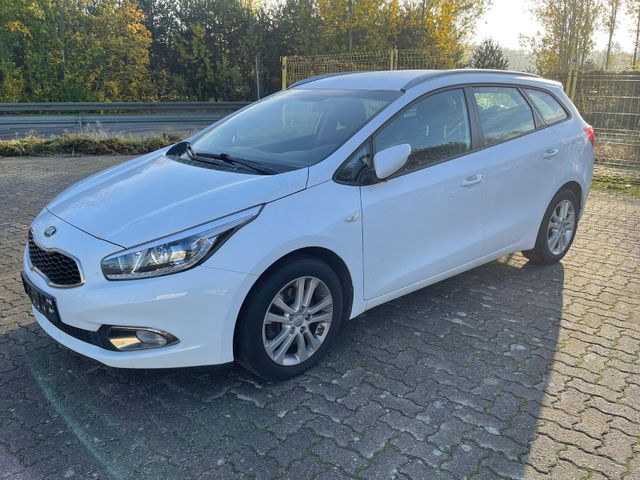 Kia Ceed 1.6 CRDi sw Klimatronik 8 1KW °