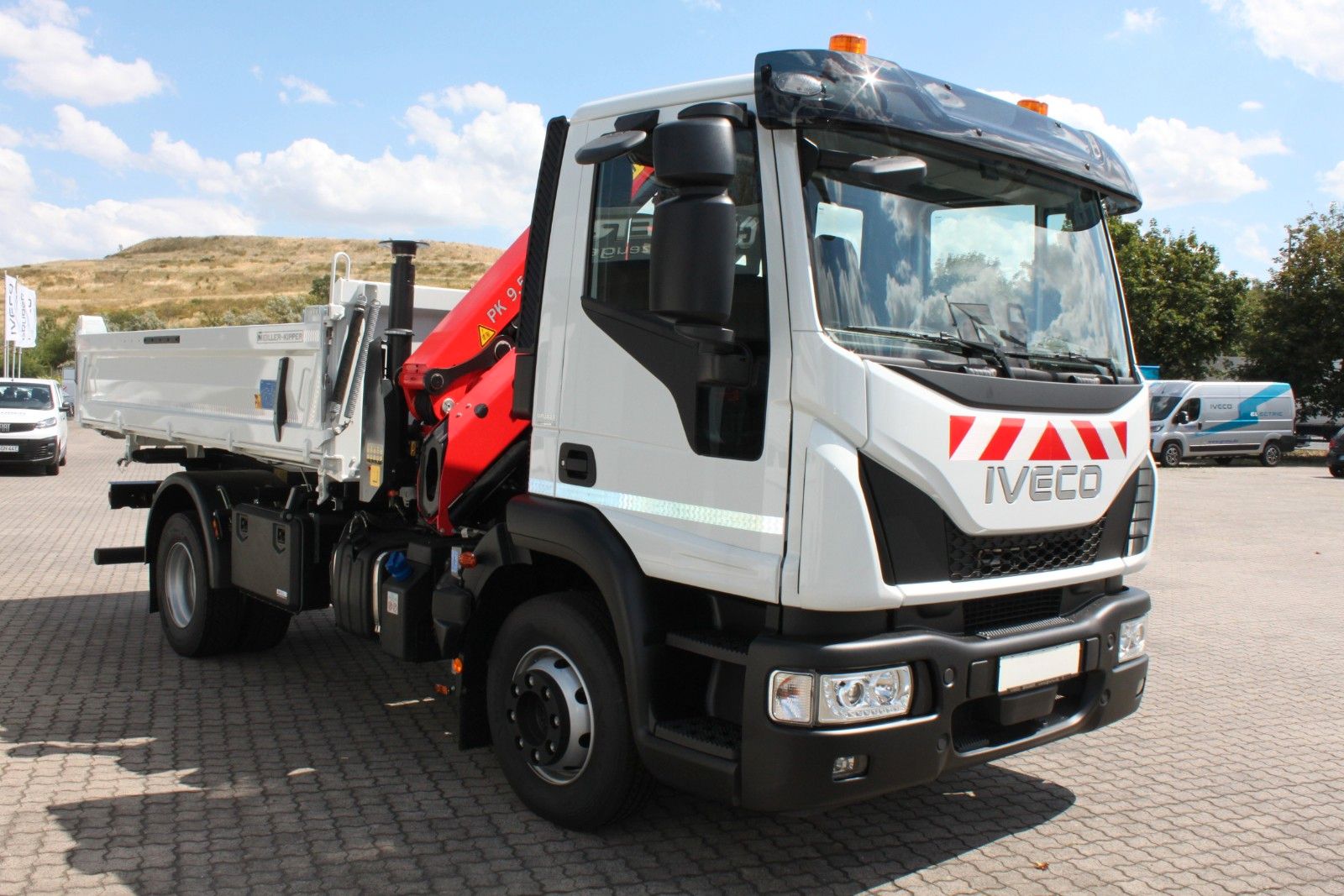 Fahrzeugabbildung Iveco Iveco EuroCargo ML140E28 Kran Kipper