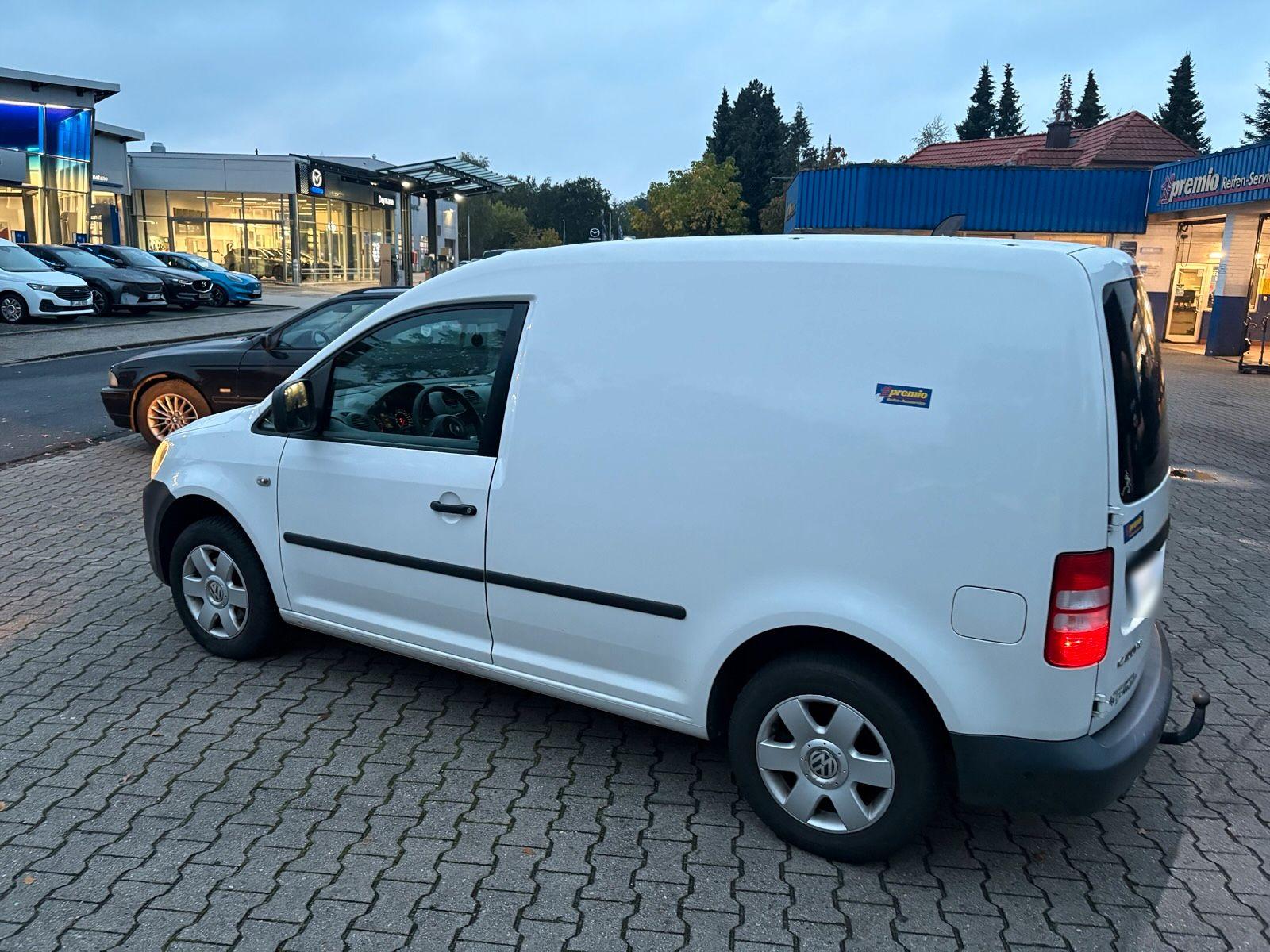 Volkswagen Caddy 2011 — вигляд ззаду