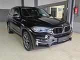 BMW X5 xDrive 30 d+Panorama+Head-Up+2xTV+AHK - BMW X5: Xdrive30d