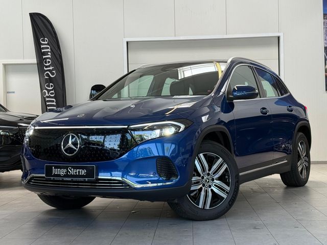 Mercedes-Benz EQA 300 4MATIC PANO+AHK+CARPLAY+VZ+WINTERPKT+18″