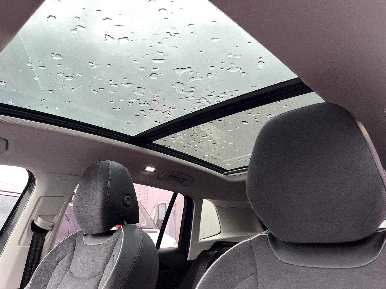 Volkswagen Tiguan III 1.5 eTSI Elegance Matrix Pano IQ 360° foto 11