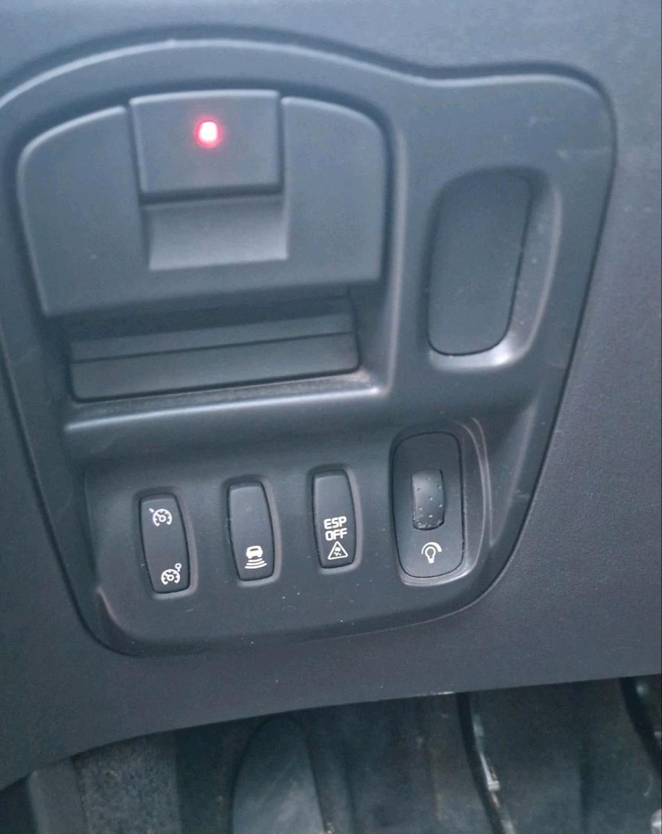 Renault Espace 2011 — photo 14