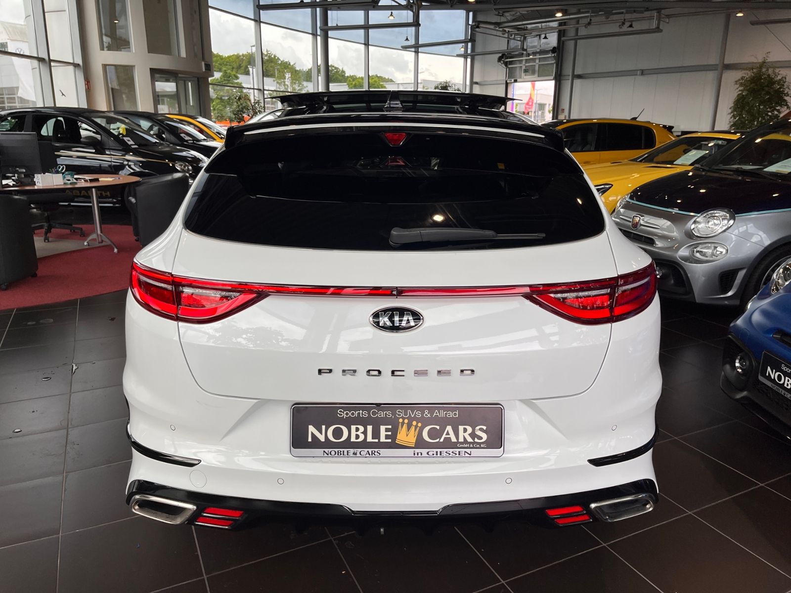Fahrzeugabbildung Kia ProCeed GT PANO AHK KLIMA SHZ LED NAVI