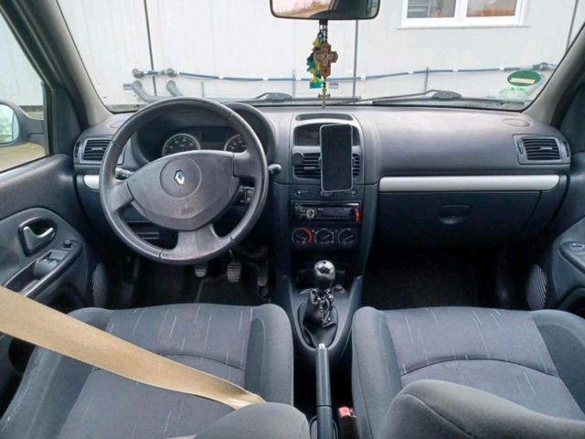 Renault Verkaufe Renault Clio 1.6. 16v