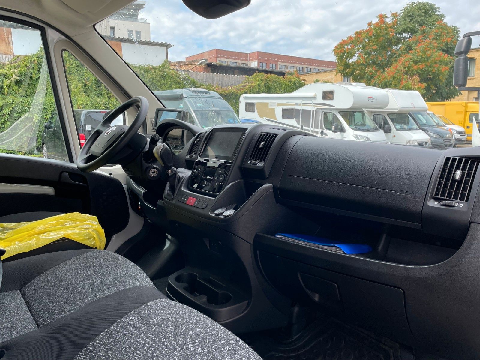Fahrzeugabbildung Fiat eDucato Kastenwagen L2H2 47 kWh