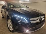 Mercedes-Benz GLA 180 d Bi-Xenon / Leder / Memory Paket - Mercedes-Benz GLA 180 in Hamburg