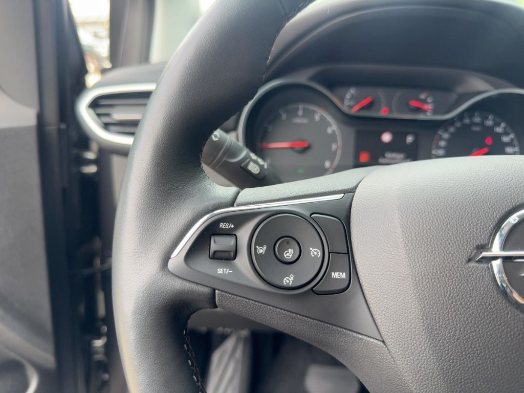 Fahrzeugabbildung Opel Crossland Elegance  AUTOMATIK  RÜCKFAHRKAMERA  W
