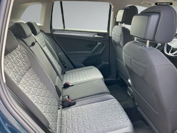 Volkswagen Tiguan - 12
