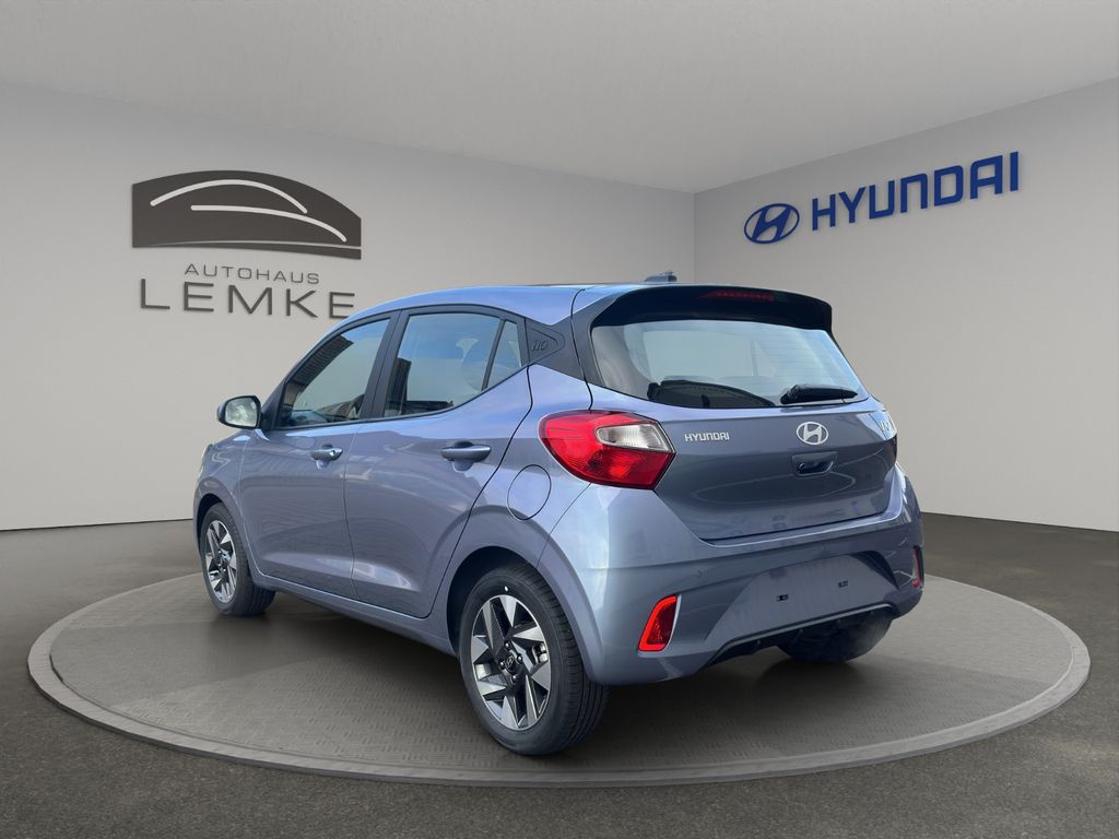 Hyundai i10 1.0 AUTOMATIK TREND + NAVIGATION