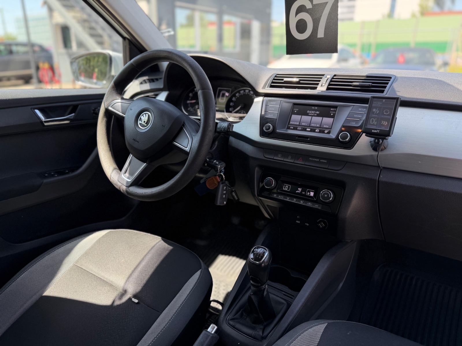 Skoda Fabia 2015 — photo 12