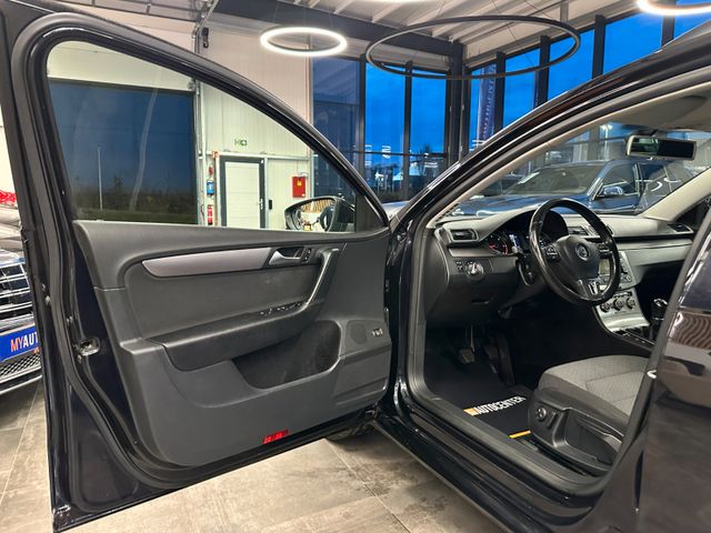 MYAUTOCENTER – Gebraucht- und Jahreswagen mit Werkstattservice in Pfaffenhofen Volkswagen Passat Variant Comfortline BlueMotion *AHK*Klima