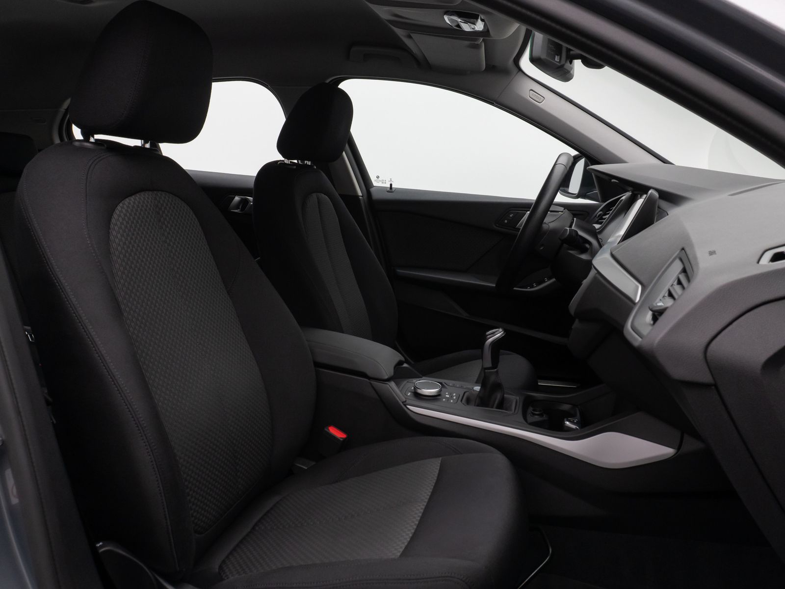 Fahrzeugabbildung BMW 118i DAB CockPitPro PDC LED Geschwindigkeitsreg