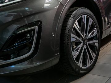 Ford Kuga 2.5 Plug-In Hybrid Vignale Stauassistent