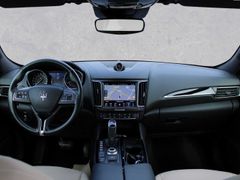 Fahrzeugabbildung Maserati Levante Q4