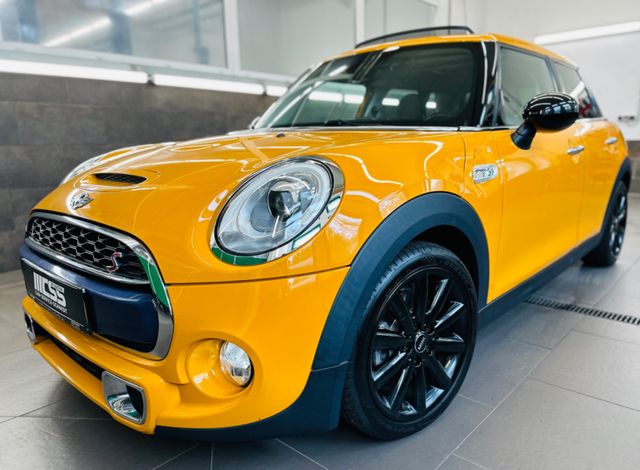 MINI Cooper SD 5-trg. Leder Xenon SHZ Pano LED AHK