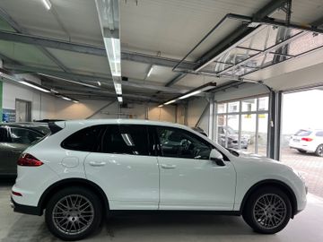 Porsche Cayenne - 7