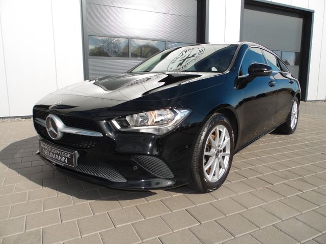 Mercedes-Benz CLA 180 Shooting Brake NAVI SHZ PDC LED