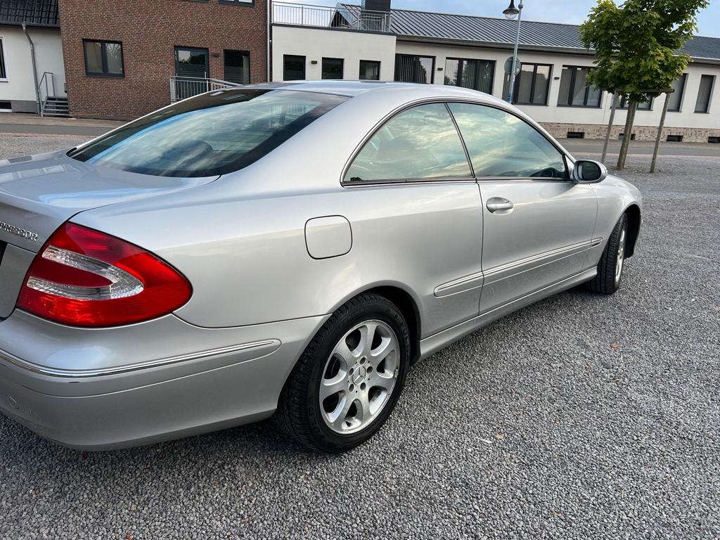 Mercedes-Benz CLK 200