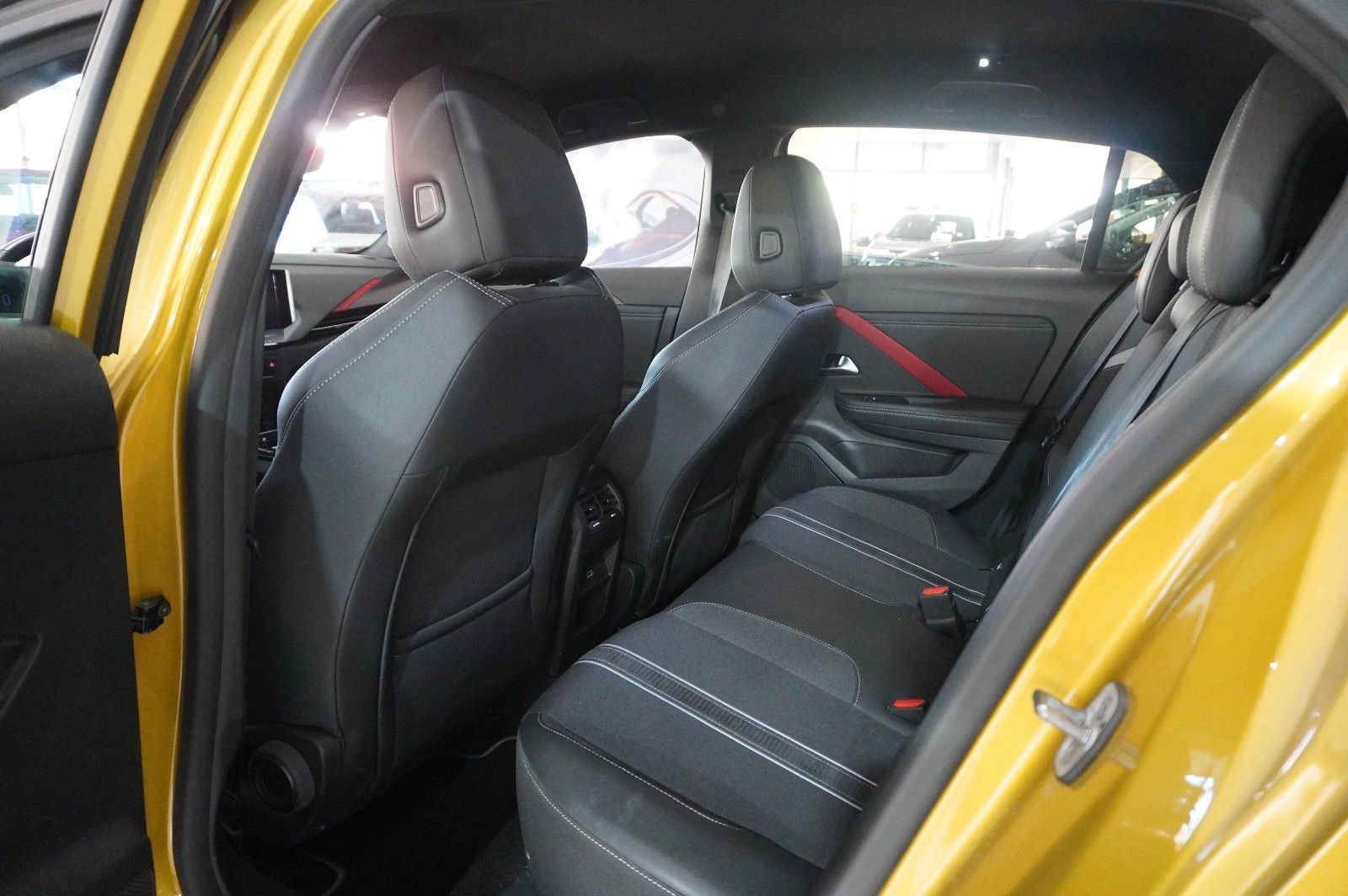 Fahrzeugabbildung Opel Astra L Lim. 1.6 HYBRID GS SPORT NAVI/360°/SPORT