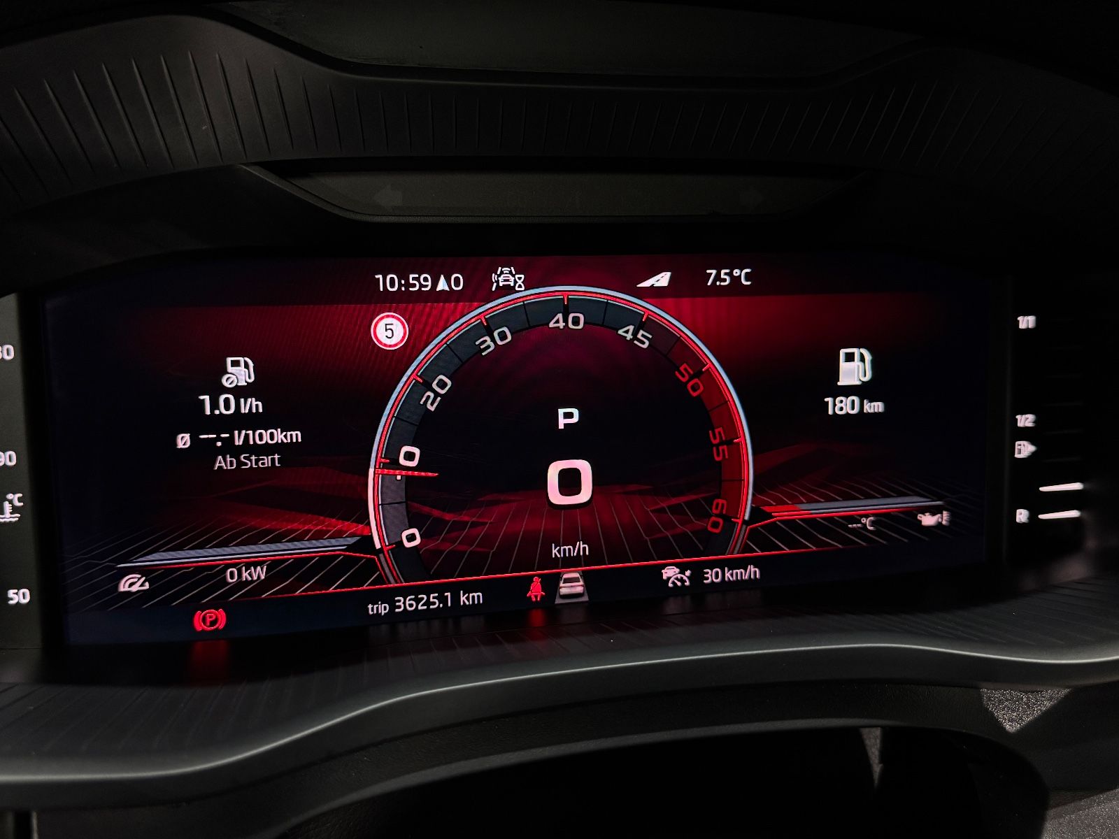 Fahrzeugabbildung SKODA Kodiaq Sportline 4x4|DSG|7-SITZER|AHK|ACC