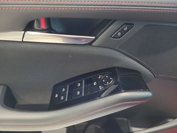 Mazda 3 - 8