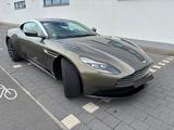 Aston Martin DB11 5.2 V12 AMR  - Aston Martin DB11