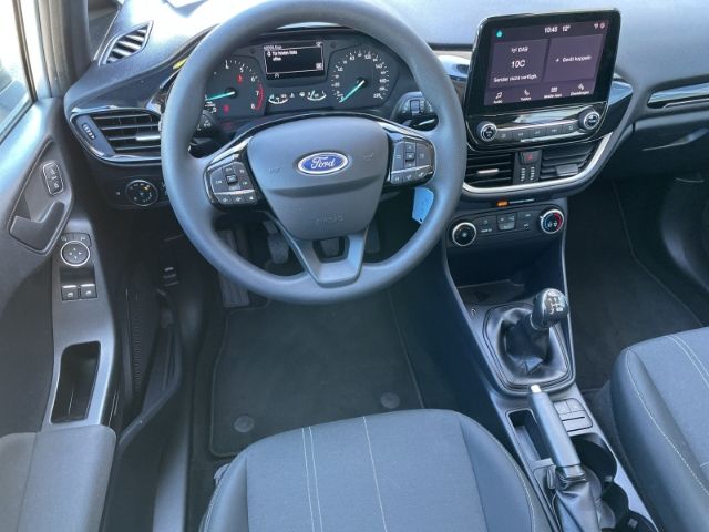Fahrzeugabbildung Ford Fiesta 1.1 Cool & Connect Tempomat, Klimaanlage