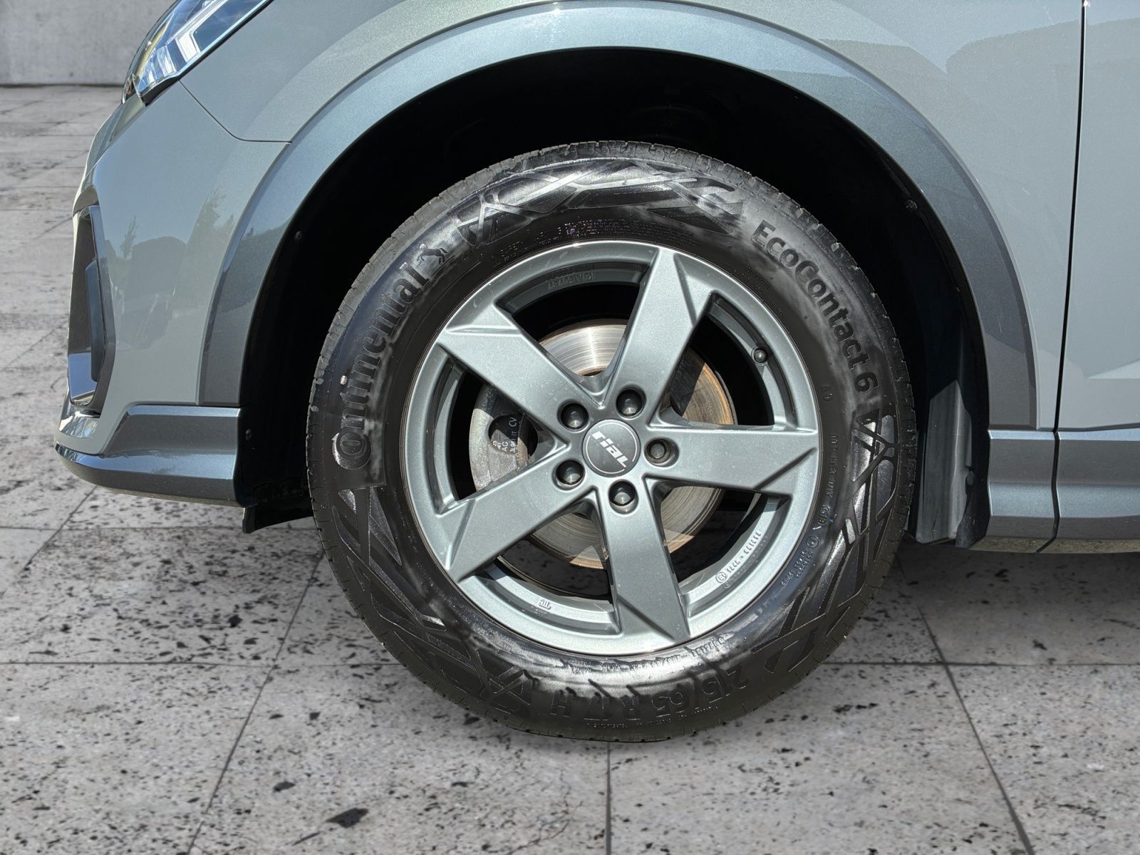 Audi Q3 Sportback 35 TFSI LED NAV SHZ DAB 2xPDC LM17 foto 8