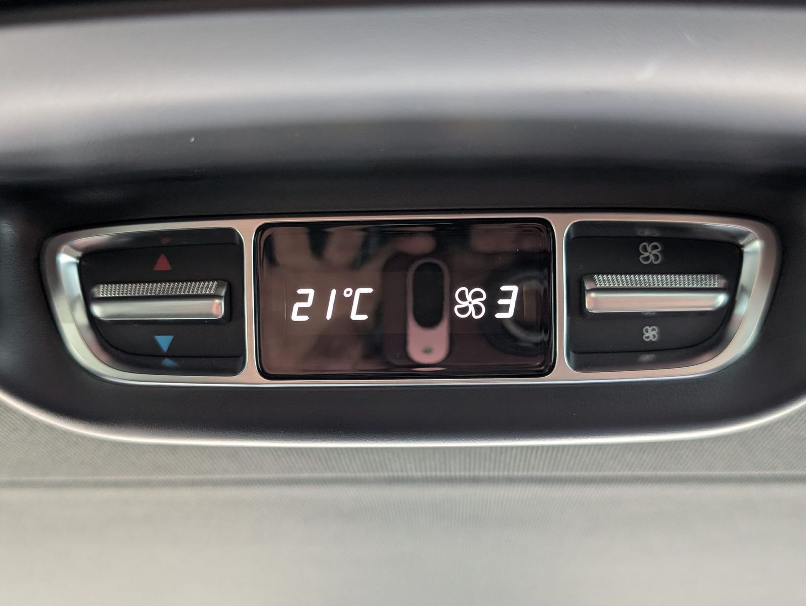 Fahrzeugabbildung Mercedes-Benz V 250 d AMG lang LEDER*DISTR.*BURM.*StandH.*LED