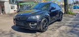 BMW X 6 40d  Motor Neu Reifen und Tüv neu - BMW 6 Series: R