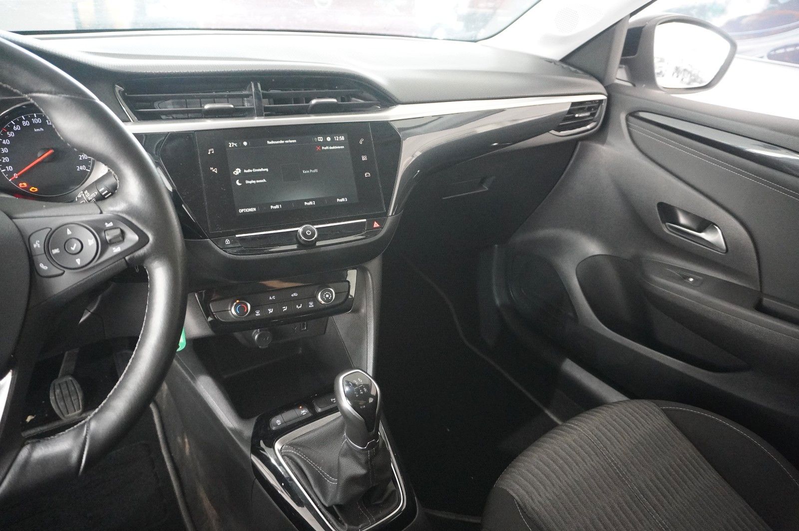 Fahrzeugabbildung Opel Corsa F 1.2 ELEGANCE NAVI/LED/TEMP/PDC/KLIMA/USB
