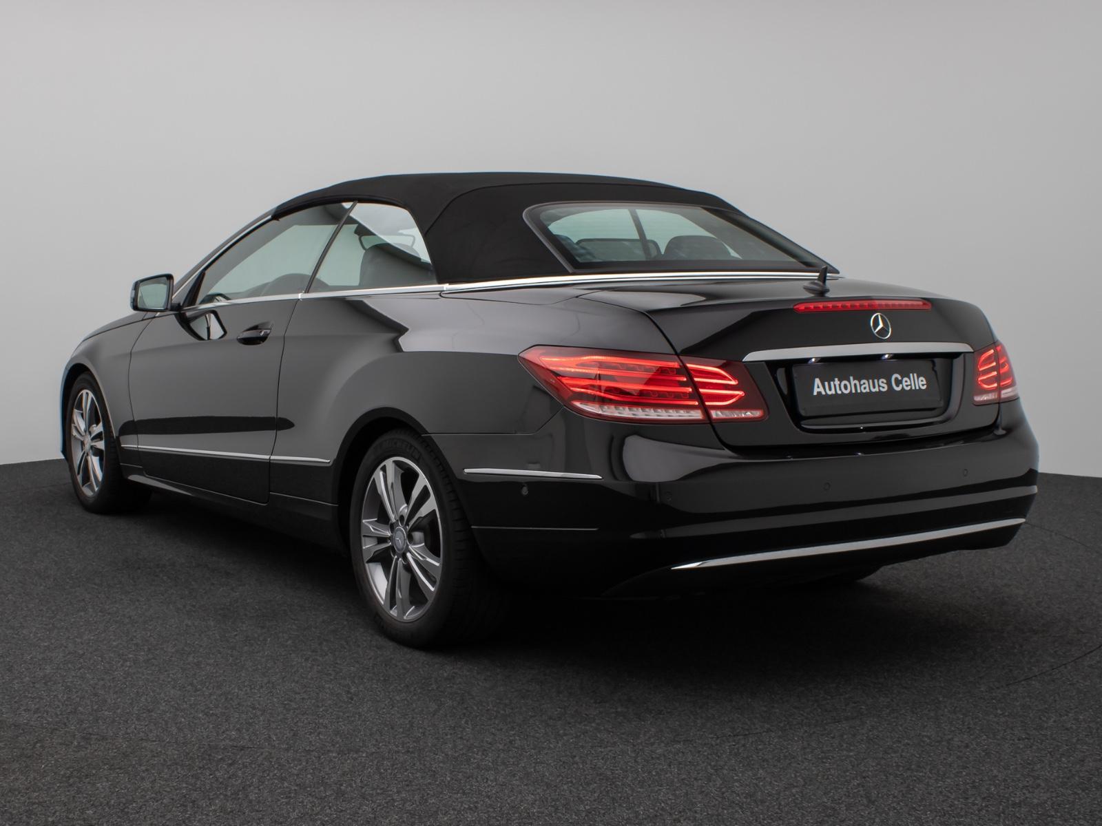 Mercedes-Benz E 200 Cabrio LED Sitzhzg Navi PDC Tempomat Leder