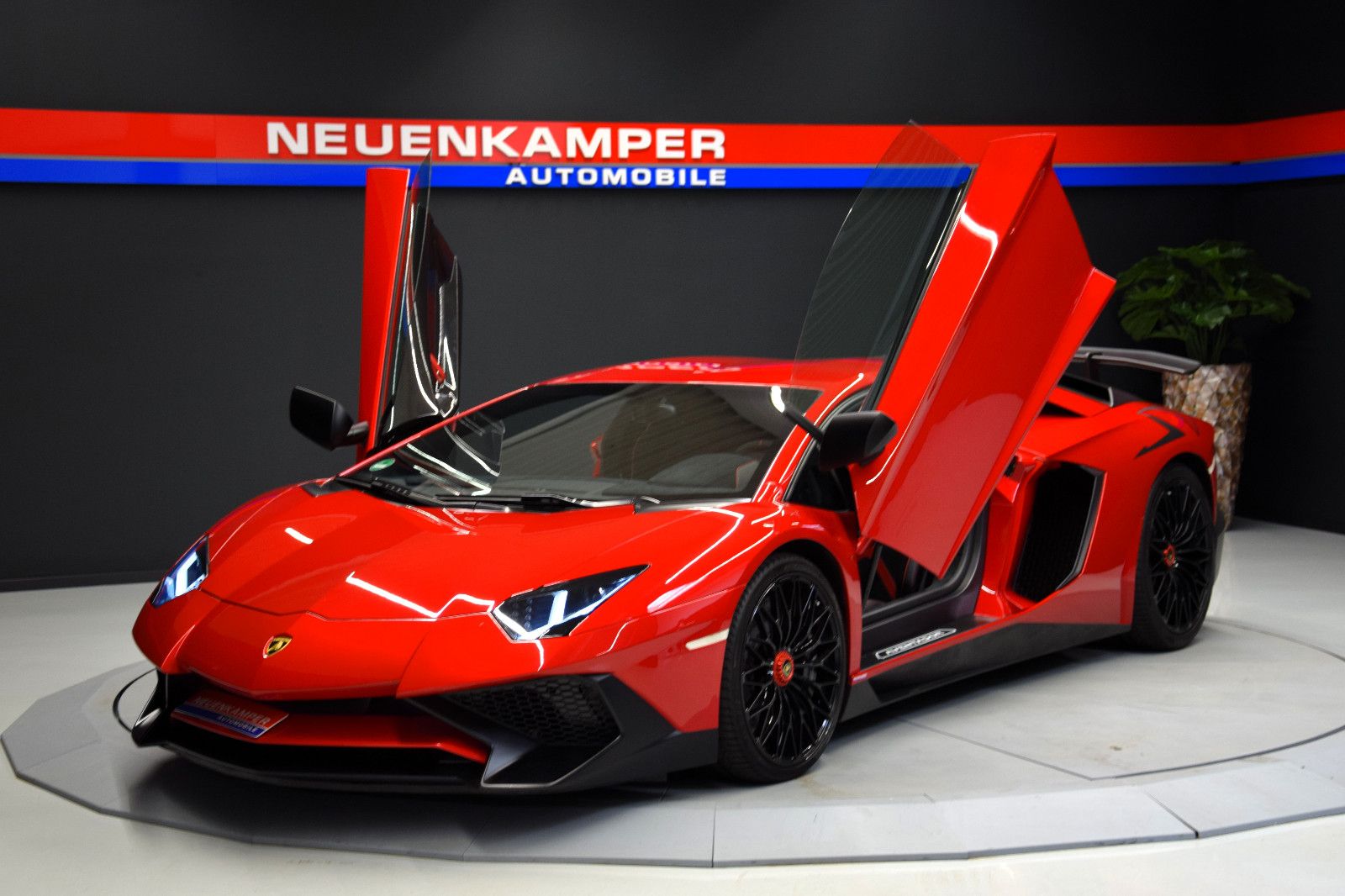 Fahrzeugabbildung Lamborghini Aventador LP 750-4 SV Superveloce Lift Carbon