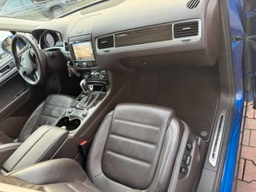 Bild 22 VW Touareg R-line*4Mo*Luftfederung*Leder*Navi*Pano*