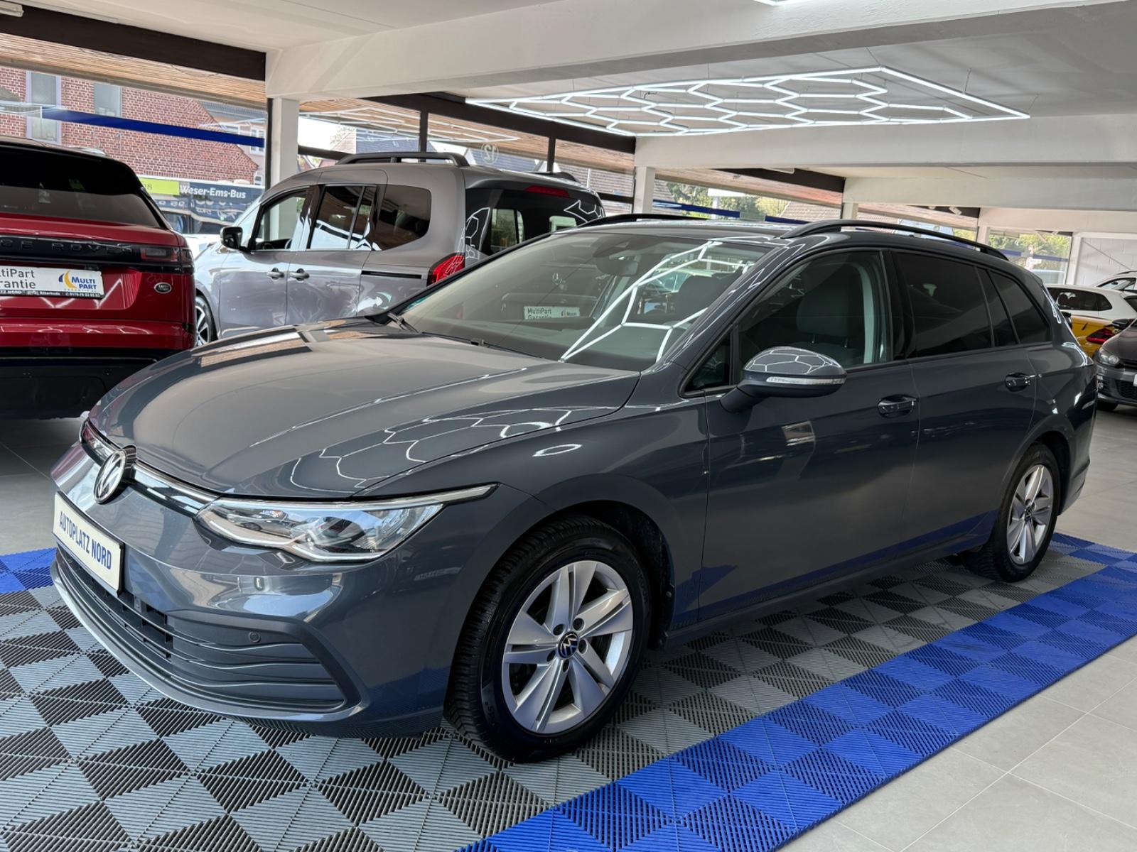 Volkswagen Golf VIII Variant Life/  inkl MwST / Autom.