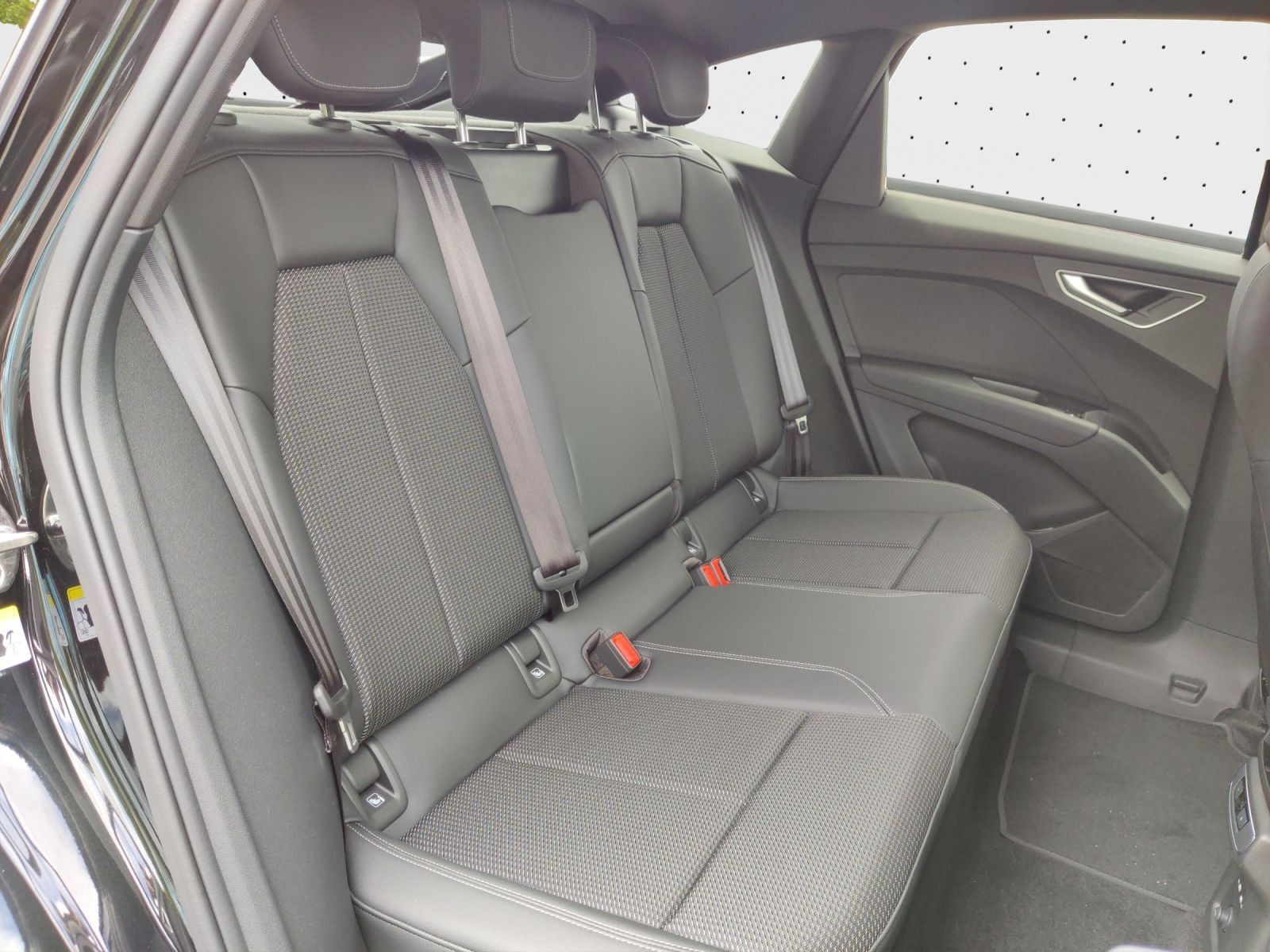 Audi Q4 e-tron - Bild 16