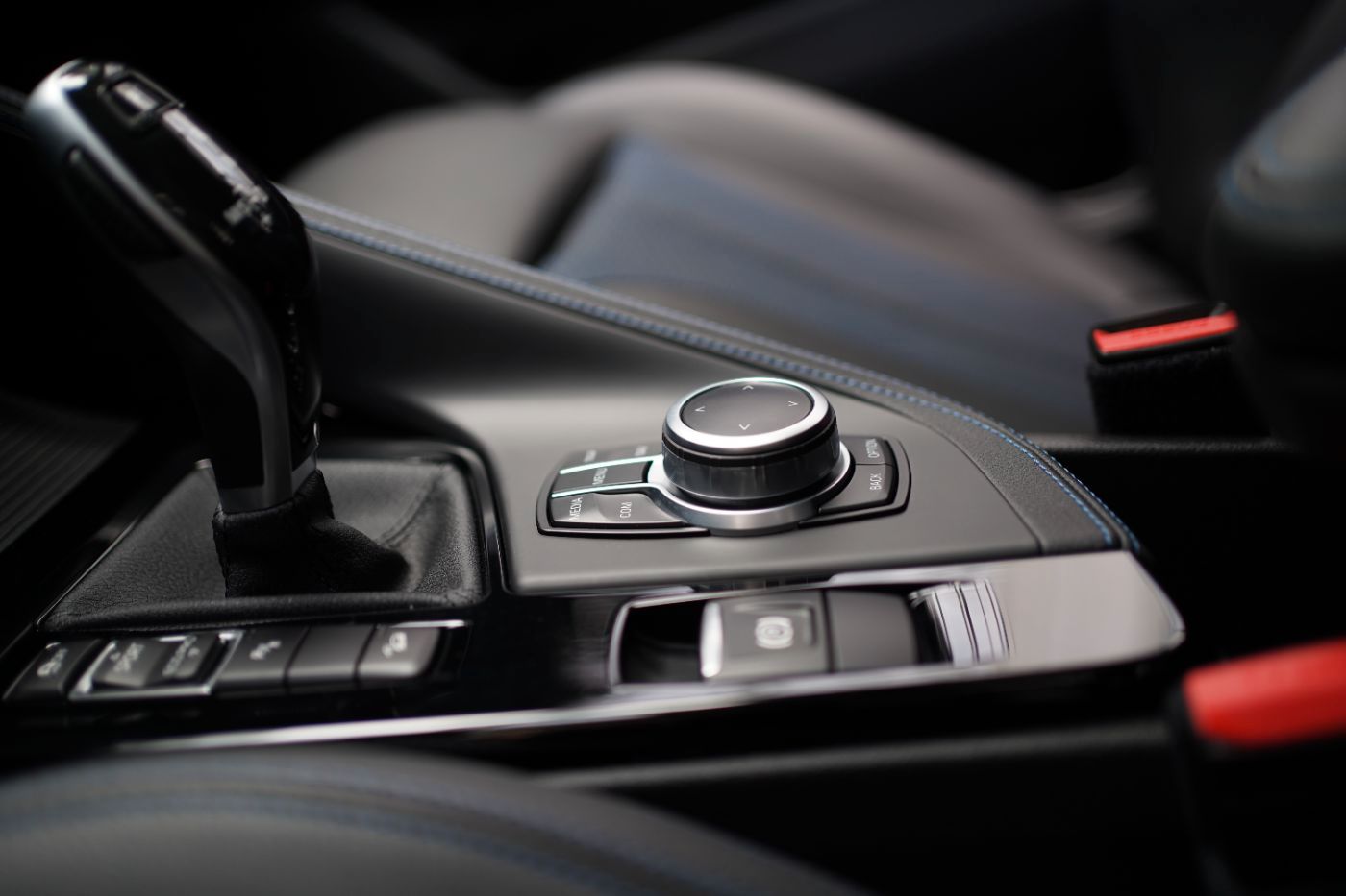 Fahrzeugabbildung BMW X1 xDrive20i M Sport Lenkradheiz+LED+AHK+Head Up