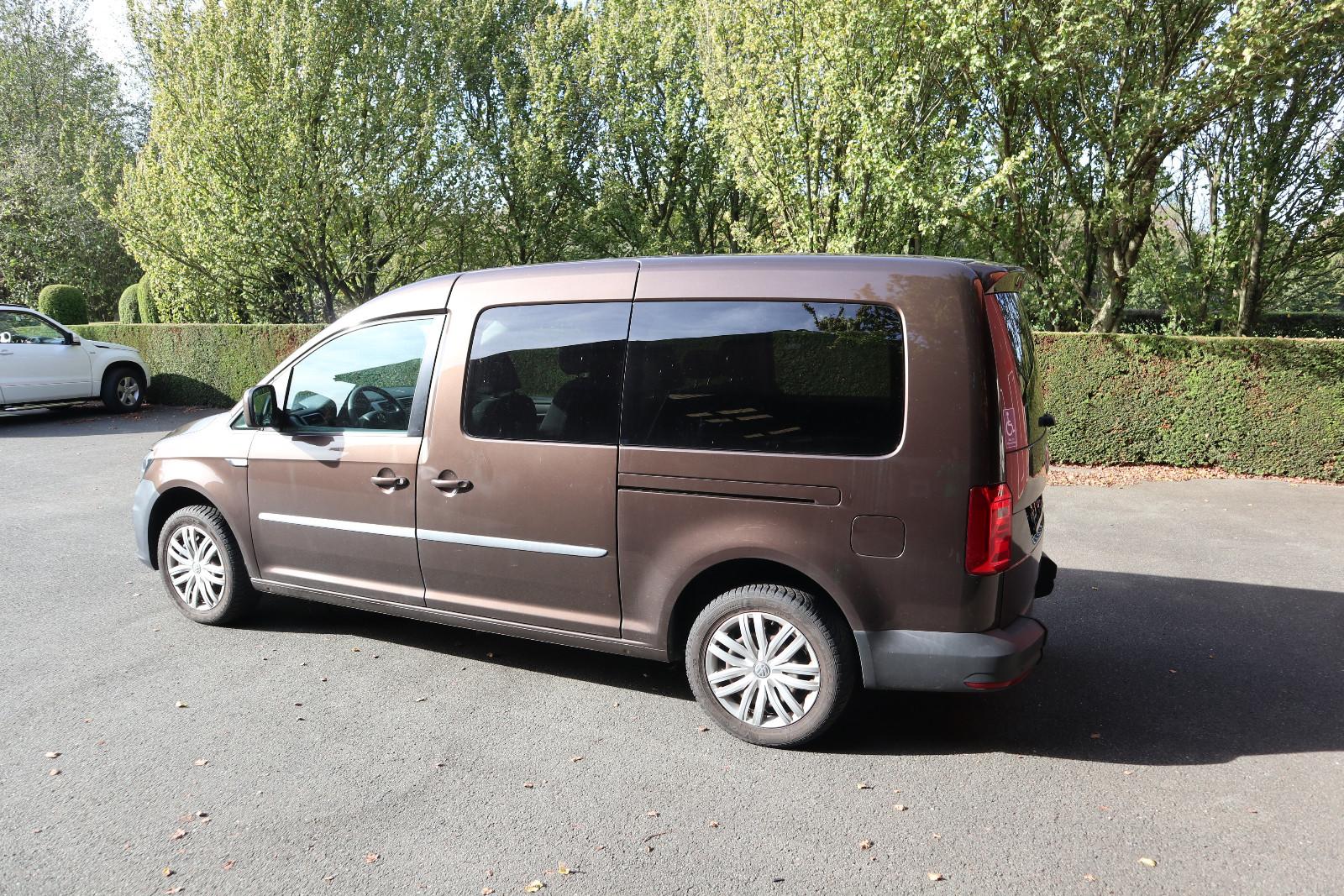 Volkswagen Caddy Maxi*rollstuhlgerecht*Wenderampe*AMF-Bruns