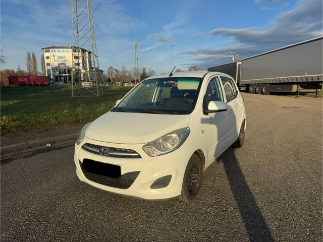 Hyundai i10 Style**EURO-5-**