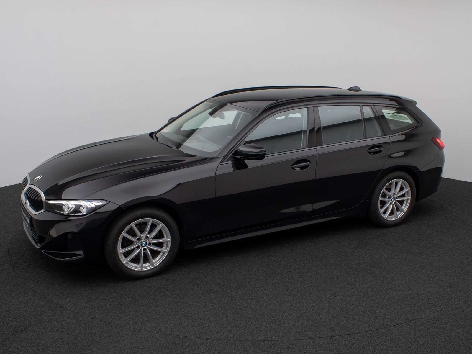 Fahrzeugabbildung BMW 318i DAB PDC Widscreen Geschwindigkeitsreg LED