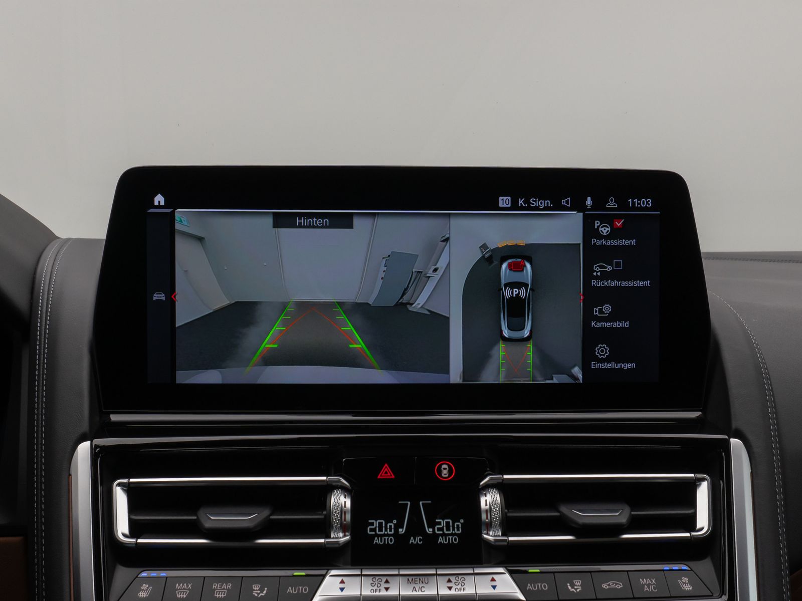 Fahrzeugabbildung BMW M8 Competition xD Coupé 360°Laser SoftCl DispKey