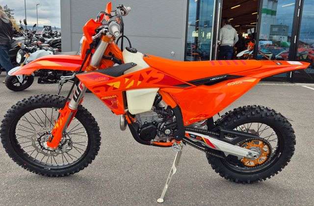 KTM 450 EXC-F Six Days 2025