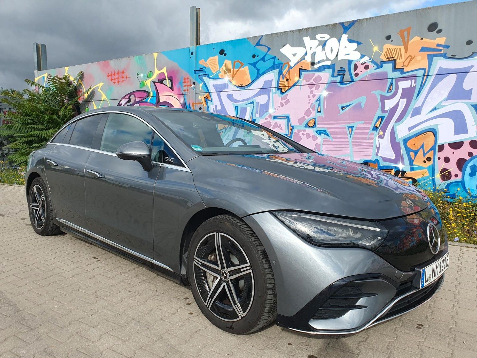 Mercedes-Benz EQE 300 Premium Panorama Allwetterreifen AMGLine