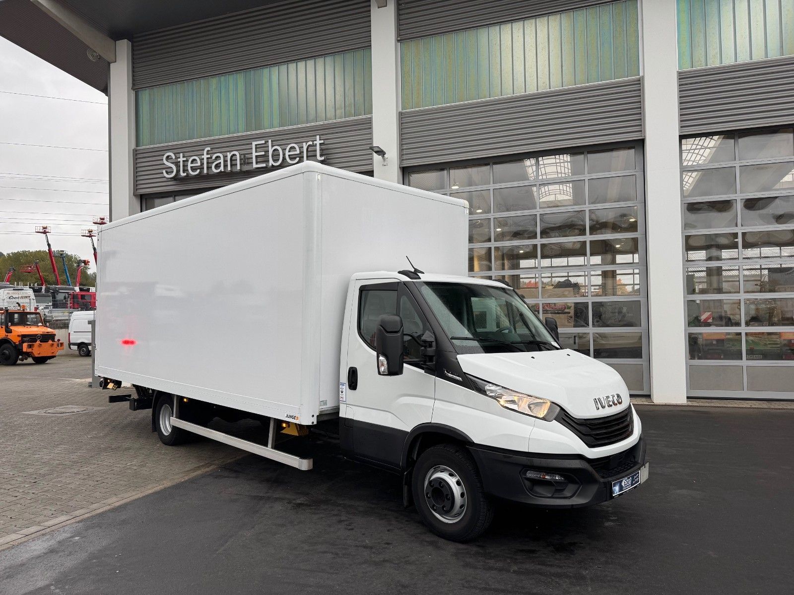 Fahrzeugabbildung Iveco Daily 70C18 A8 *Koffer*LBW*Automatik*