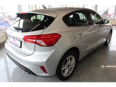 Fahrzeugabbildung Ford Focus Cool & Connect,Top-Ausstattung,Top