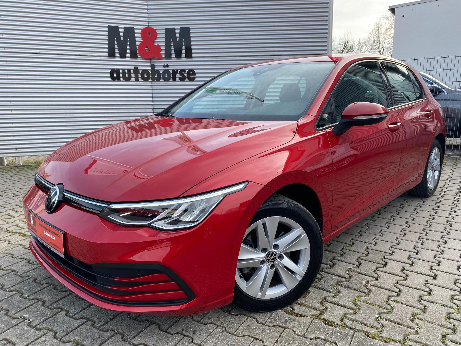 Volkswagen Golf VIII Lim. Life ACC/LED/CarPlay/Sh/Assistenz