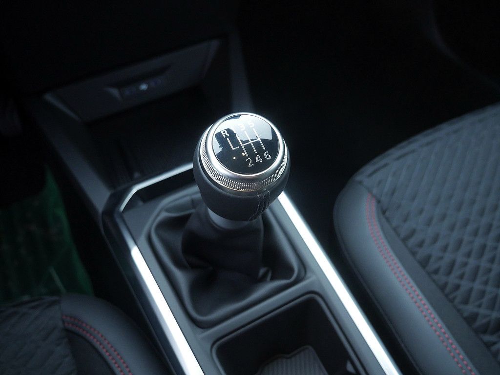 Fahrzeugabbildung Renault Clio Techno TCe 115
